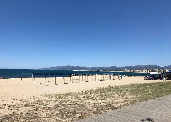 Llobregat شقة